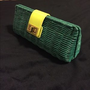 Green clutch